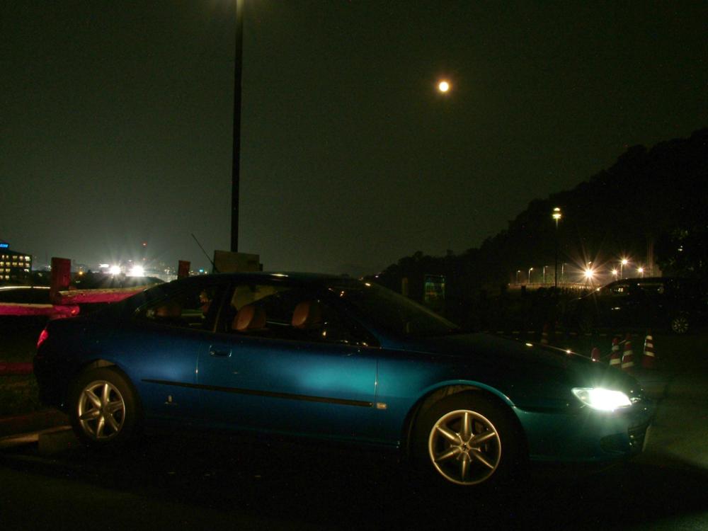 coupe_moon.jpg