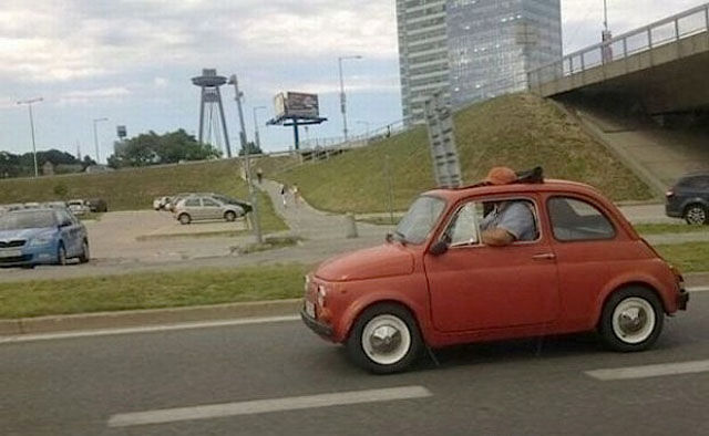 driving_safely_never_heard_of_it_640_24.jpg