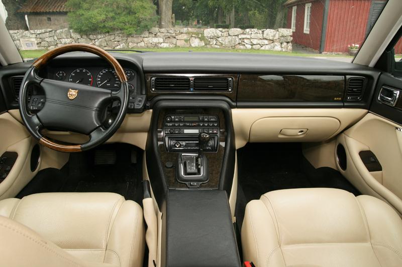 jaguar_panel.jpg