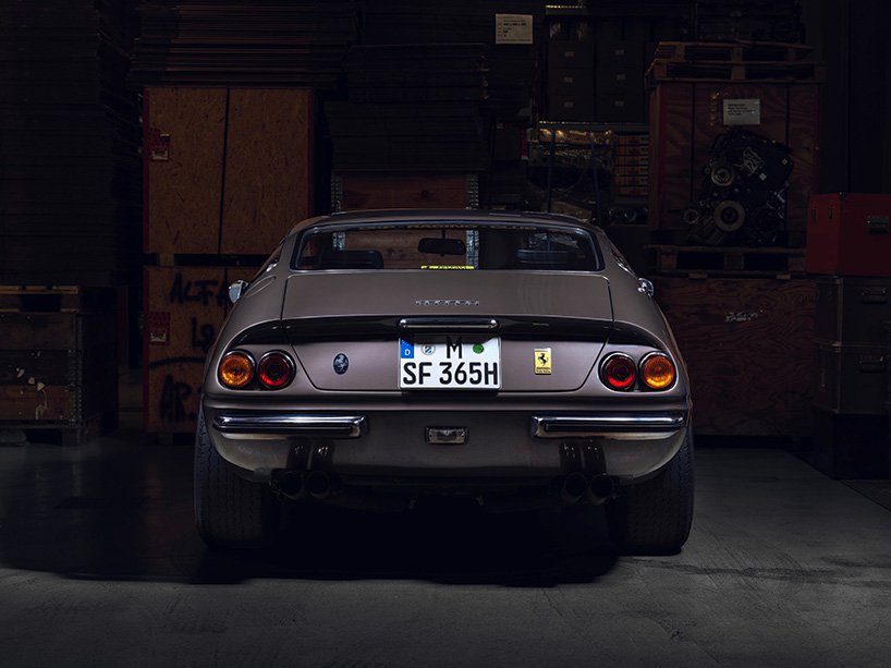 micheal-thomas-sleeping-beauties-cars-designboom-04.jpg