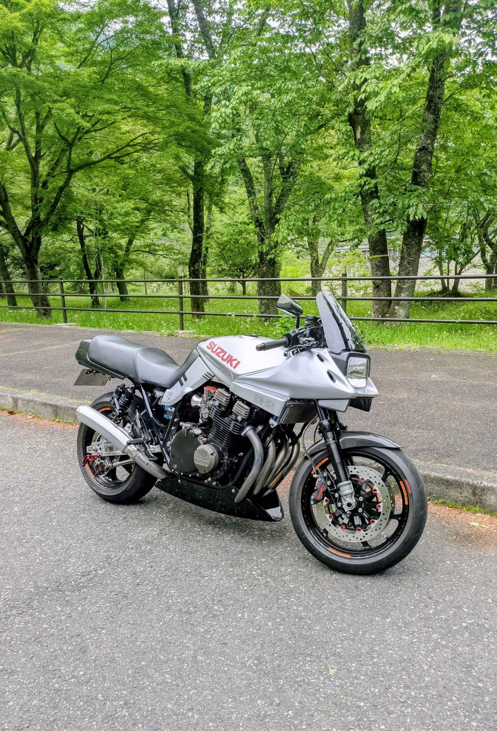 プロフィール2に写真を追加してください。