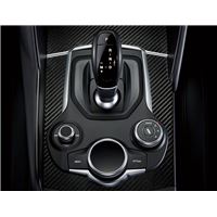 GIULIA_QV_p31_HD.jpg