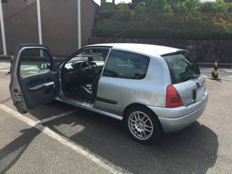 clio1003.jpg