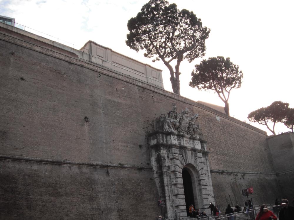 vaticani1.jpg