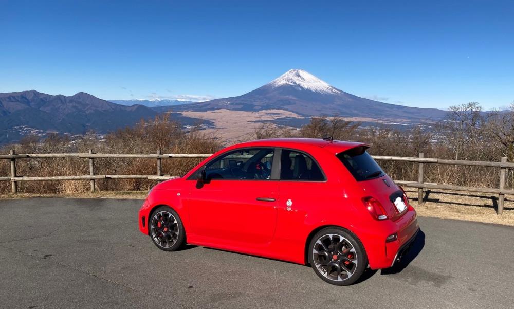 3倍速い赤い奴