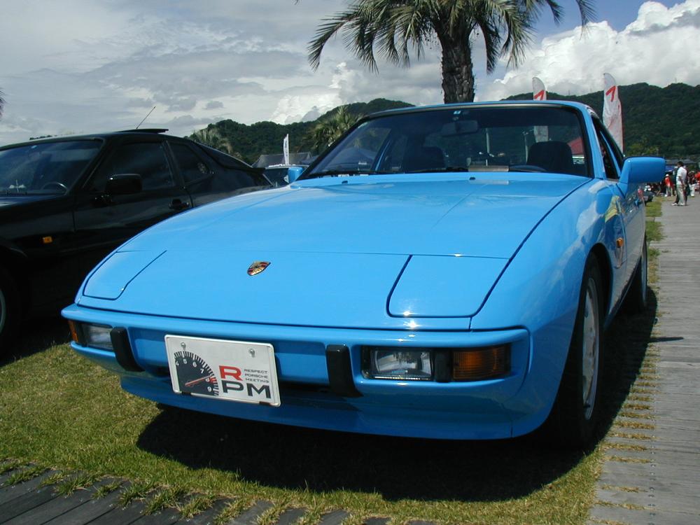 924