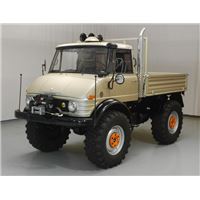 1974MercedesBenzUnimog_01_700.jpg