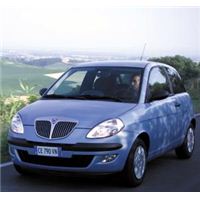2003_lancia_y_4.jpg