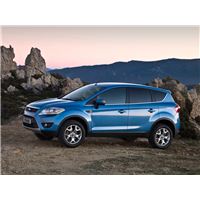 ford-kuga-05.jpg