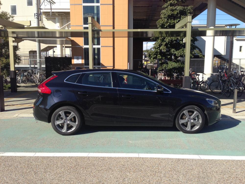 V40