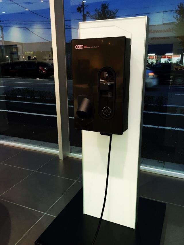 e-toron箱.jpg