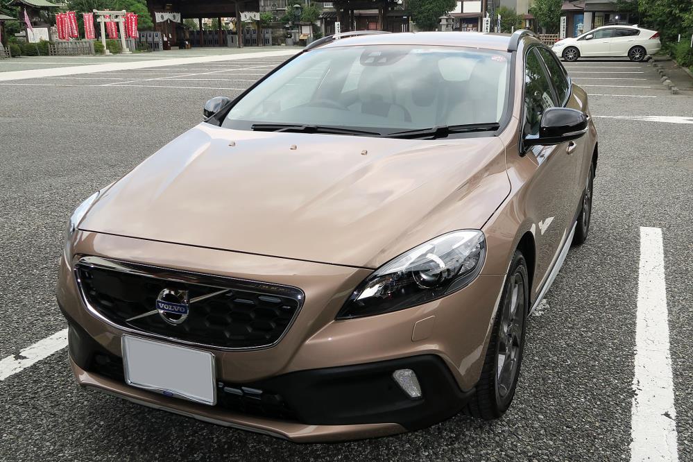 VOLVO V40 CC D4 SE