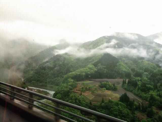 徳山ダム山-thumb-640x480-117915.jpg