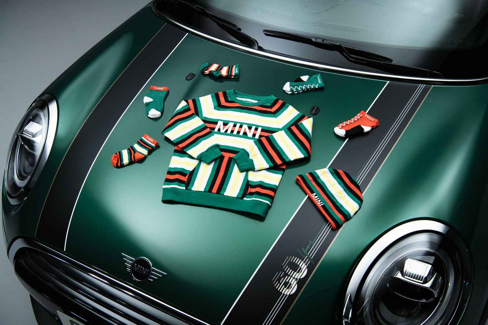 P90336216-the-mini-60-years-lifestyle-collection-02-2019-2250px.jpg