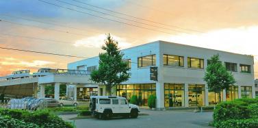D8SUNCARS-thumb-377x187-117880.jpg