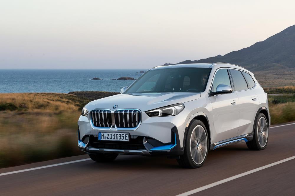 02_bmw_ix1-2.jpg
