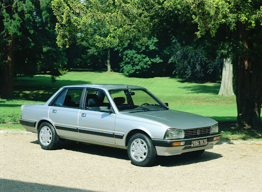 Peugeot505.jpg