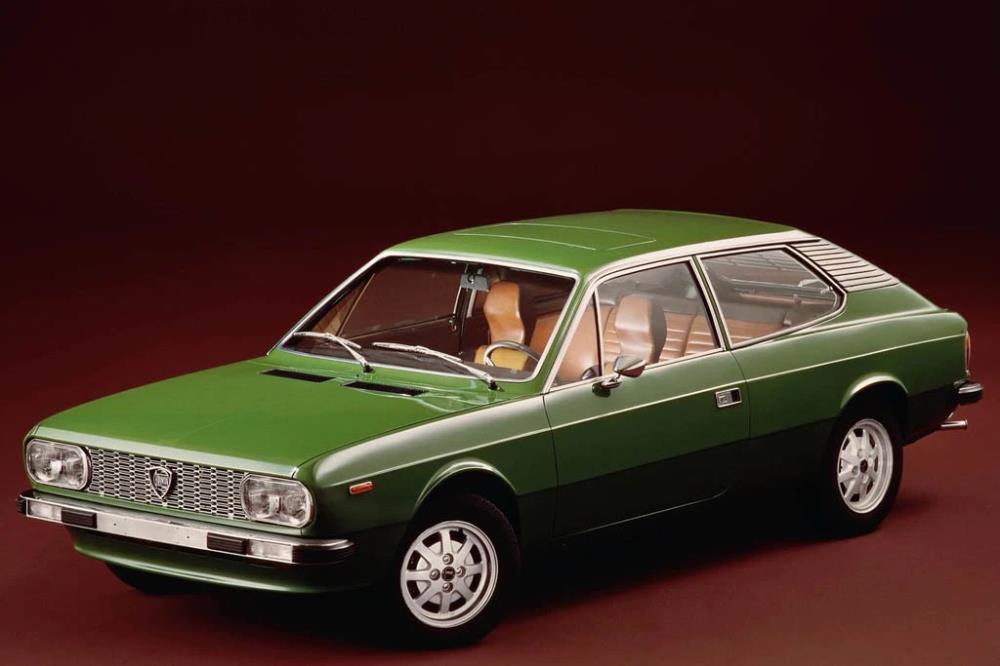 lancia-beta-hpe-8.jpg