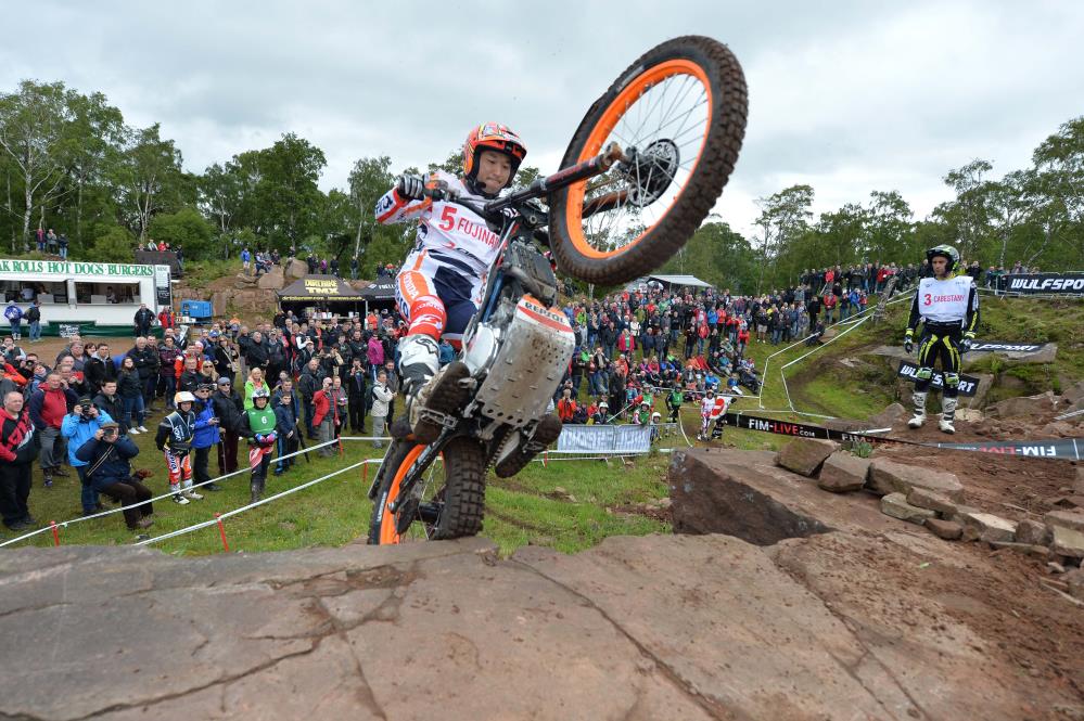 RepsolHondaTeam15_Fujinami_0024_©FIM-G2F Media.jpg