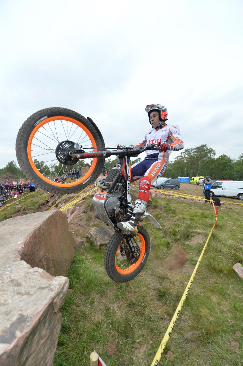 RepsolHondaTeam_r4_d1_Bou_0030_©FIM-G2F Media.jpg