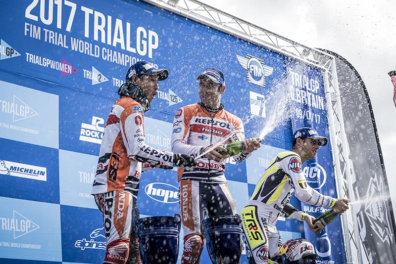TrialGP17_r5_9594_ps.jpg