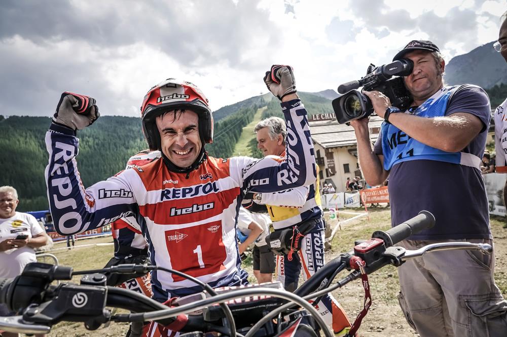 TrialGP19_r6_Podium_5840_ps.jpg