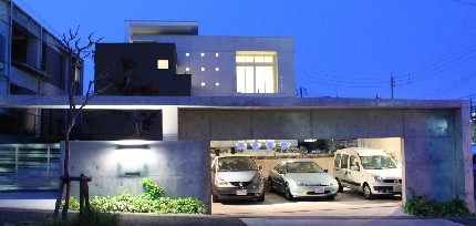 ガレージング ハウス 設計事務所